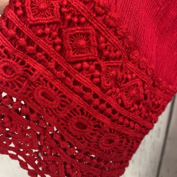 Peter Nygard Red Crochet Embroidered Slit Flared Sleeve Round Neck Blouse - Picture 11 of 16